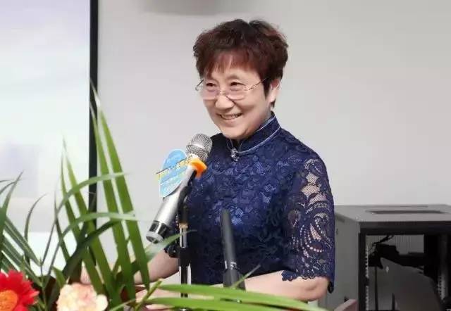 由西安市雁塔区医疗管理协会与易游体育集团主办的医路同心·光明论道——易游体育·西安2017斜视与小儿眼科学术会议在西安易游体育学术会议厅