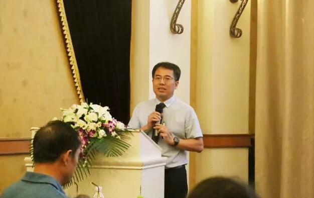 青岛易游体育角膜交联&眼底病技术交流会.jpg 青岛易游体育角膜交联&眼底病技术交流会.jpg