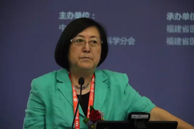 9月15日下午，在 22次全国眼科学术大会上，中国眼科医师“明日之星”计划在福州海峡环球会展中心正式启动，数 名中外眼科专家在现场及通过视频直播共同见证。2.jpg