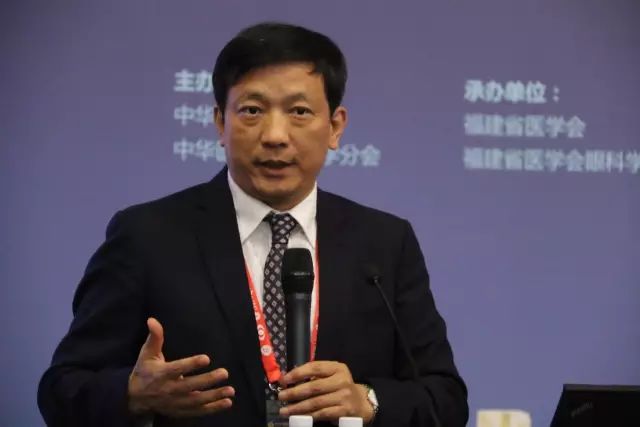 9月15日下午，在 22次全国眼科学术大会上，中国眼科医师“明日之星”计划在福州海峡环球会展中心正式启动，数 名中外眼科专家在现场及通过视频直播共同见证。4.jpg