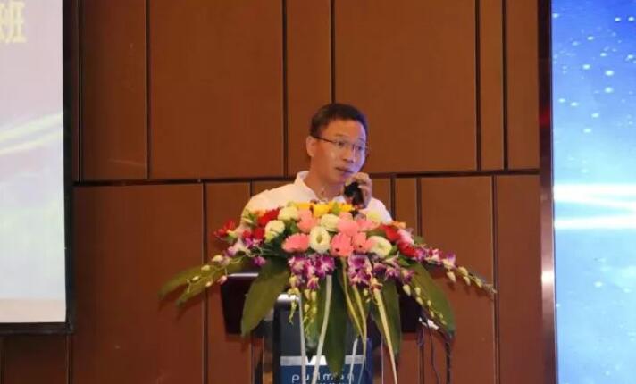 10月21日，由厦门大学附属厦门眼科中心主办的 五届福建省斜视、弱视及儿童眼病防治学习班在厦门如期举行。来自全国各地200多名眼科专家同行出席了学习班，并围绕斜视、弱视及儿童眼病的基础与临床研究展开交流和探讨.jpg