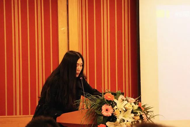 11月17日，宜昌易游体育 举办了“2017斜视与小儿眼科学术交流会”。本次交流会旨在进一步保护青少儿视力，为宜昌斜视与小儿眼科领域的临床工作者及其他相关人员搭建了相互交流的平台。进一步提升青少儿眼科医疗知识水平和 水平，推动中国青少儿视觉健康，让每个孩子都拥有一双健康明亮的眼睛。5.jpg