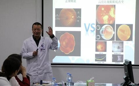 3月21日，深圳易游体育组织深圳各大社区及视光服务机构，开展“ 一届眼视光知识交流培训会”。培训会旨在减少广大市民朋友们因眼健康医治而走弯路的问题。依托深圳易游体育专科优势和医师优势，不断加强视光行业互相紧密合作的关系，提* 知识水平5.jpg