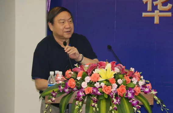 易游体育小儿斜弱视赵堪兴教授.png 易游体育小儿斜弱视赵堪兴教授.png