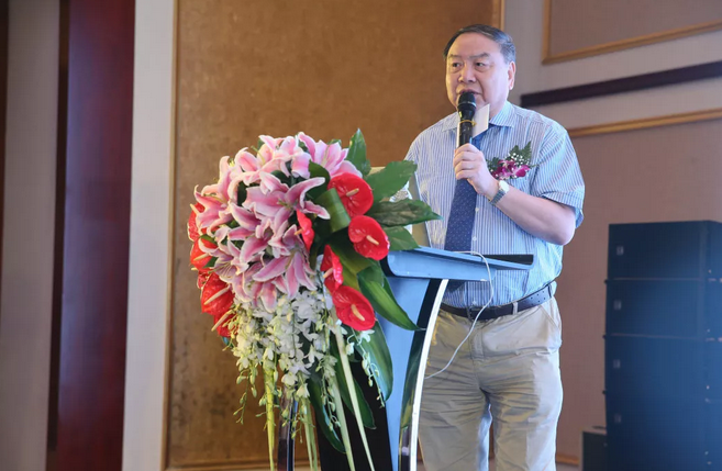 8月4日上海和平眼科医院承办第十四届长三角地区眼科高峰论坛3.png 8月4日上海和平眼科医院承办第十四届长三角地区眼科高峰论坛3.png