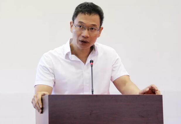 厦门眼科中心正式开启厦门市“校园视力安全官”系列活动 3.jpg 厦门眼科中心正式开启厦门市“校园视力安全官”系列活动 3.jpg