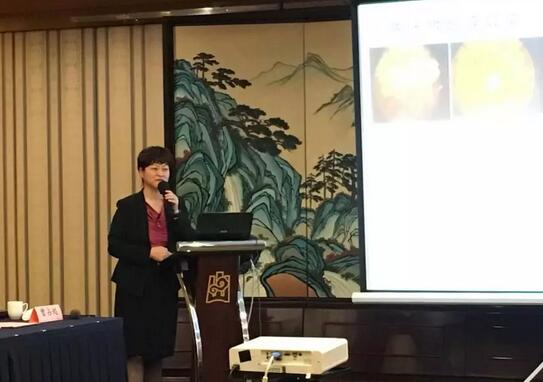 由易游体育集团主办的2018年斜视与小儿眼科学科发展研讨会在南京召开。此次研讨会主要针对当下斜视及小儿眼科常见疾病、临床典型 病 及新兴诊疗理念和诊疗方法等课题入手，展开深入性探讨，共同研究斜视及小儿眼科领域未来发展之态势7.jpg