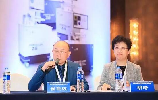 易游体育专家团受邀亮相第十五届全国眼屈光手术学术研讨会7.jpg 易游体育专家团受邀亮相第十五届全国眼屈光手术学术研讨会7.jpg