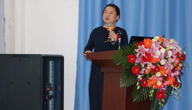 西安易游体育“小儿斜弱视与眼屈光高峰论坛”顺利闭幕5.jpg 西安易游体育“小儿斜弱视与眼屈光高峰论坛”顺利闭幕5.jpg