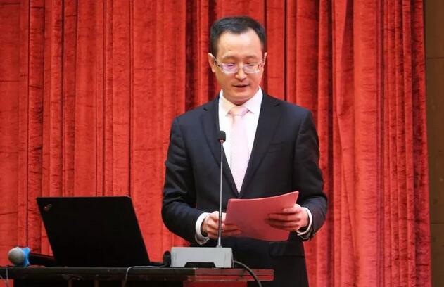 厦门眼科中心莆田眼科医院“共筑梦想 开设未来”2018年终总结表彰大会暨2019新春团拜会落幕3.jpg 厦门眼科中心莆田眼科医院“共筑梦想 开设未来”2018年终总结表彰大会暨2019新春团拜会落幕3.jpg