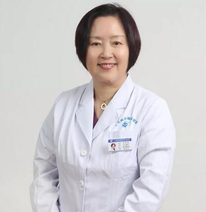 仁心对患者 无悔为光明：上海和平眼科医院白内障专科张伟英院长2.jpg