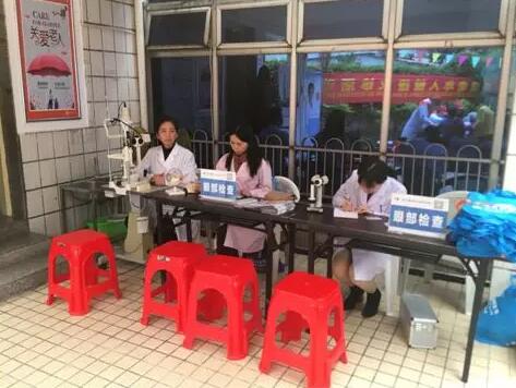 3月15日厦门眼科中心泉州分院携手泉州洛江区卫生健康局、洛江区红十字会举办“关爱老人年眼健康义诊活动” 3.jpg