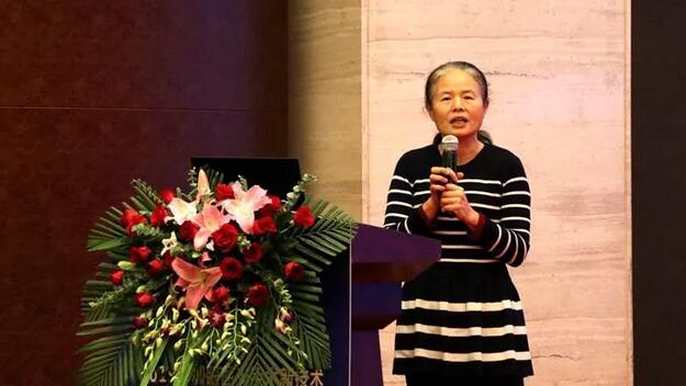 深圳易游体育举行2019深圳眼屈光手术新技术暨屈光性白内障临床实践学术会议6.jpg 深圳易游体育举行2019深圳眼屈光手术新技术暨屈光性白内障临床实践学术会议6.jpg