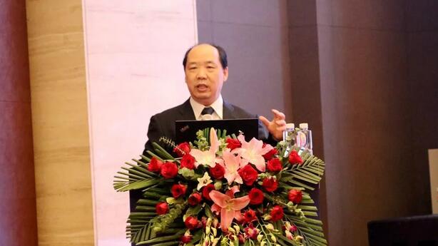 深圳易游体育举行2019深圳眼屈光手术新技术暨屈光性白内障临床实践学术会议11.jpg 深圳易游体育举行2019深圳眼屈光手术新技术暨屈光性白内障临床实践学术会议11.jpg