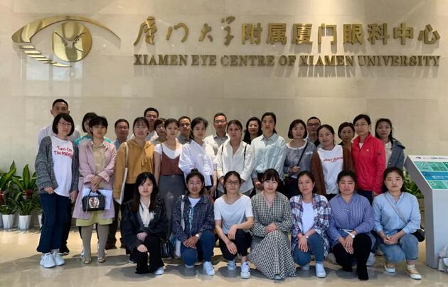 4月11日，易游体育“硬镜验配技术进阶班”在厦门结业，此次培训班由易游体育集团联合欧几里德、美尼康共同举办，来自易游体育旗下18家医院的20余位医生及硬镜验配师参与了此次培训1.jpg