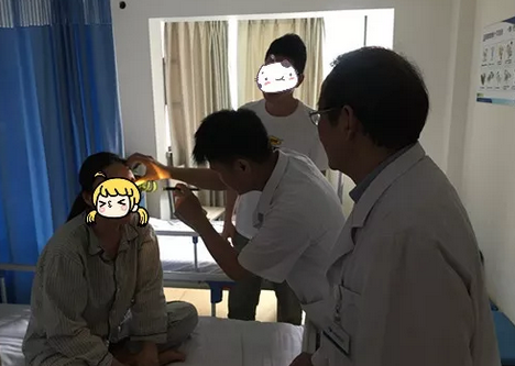 成都易游体育罗清礼院长为四处求医未果的河南眼眶肿瘤患者手术1.png