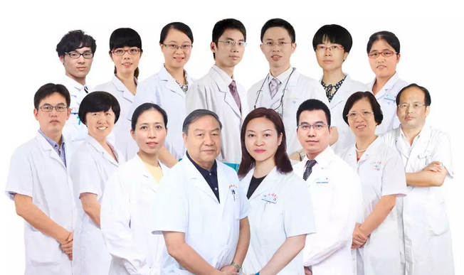 儿童节的礼物：厦门眼科中心“儿童青少年近视防控中心”揭牌、小儿眼科 眼病会诊平台启动4.png