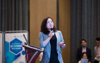 6月23日，由重庆易游体育举办的“第三届易游体育论坛”在重庆翰文大酒店落幕， 该会议邀请10多位国内出名眼科专家进行学术演讲，并与现场近120名来自地县和其它地区的眼科同道们齐聚一堂，共同探讨当前眼科学领域的 学术研究成果、临床诊疗新技术以及未来的发展趋势等12.png