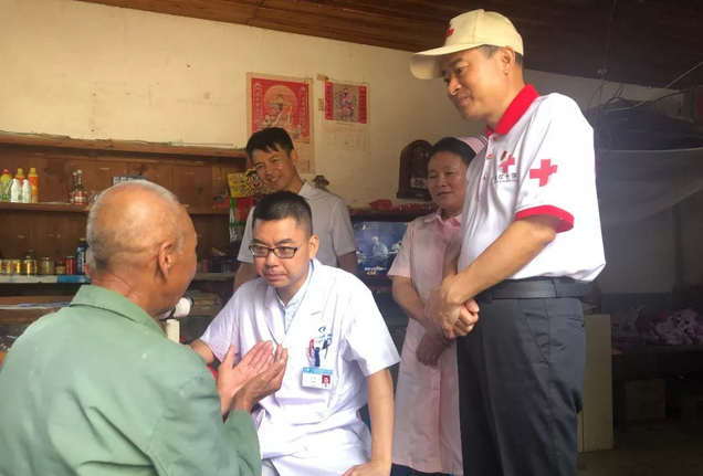 厦门眼科中心三明眼科医院与三明市红十字会党支部联合开展“风展红旗如画·不忘初心跟党走”主题党日活动2.png 厦门眼科中心三明眼科医院与三明市红十字会党支部联合开展“风展红旗如画·不忘初心跟党走”主题党日活动2.png