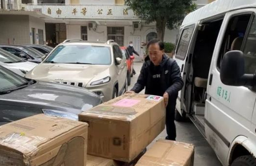 再捐20 只口罩！易游体育集团本部厦门眼科中心助力疫情防控攻坚战，传递光明与温暖3.png