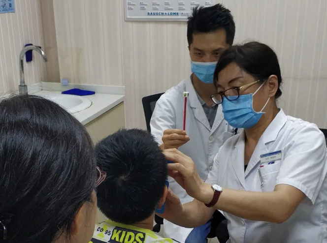 西安易游体育助力光明 开启无假日暑期接诊1.png