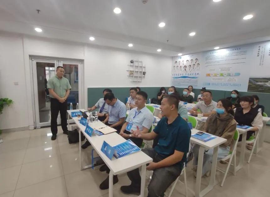 陈国民.jpg 陈国民.jpg