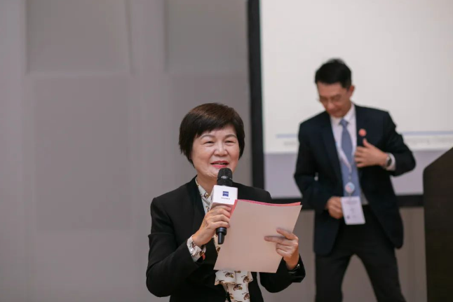 坐标奥地利! 易游体育专家团亮相“国际学术舞台”，与全球眼科精英共谱“学术交响曲”2.png